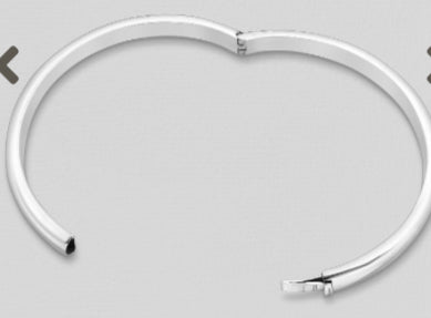Sterling Silver Bangle with Secret Clapse