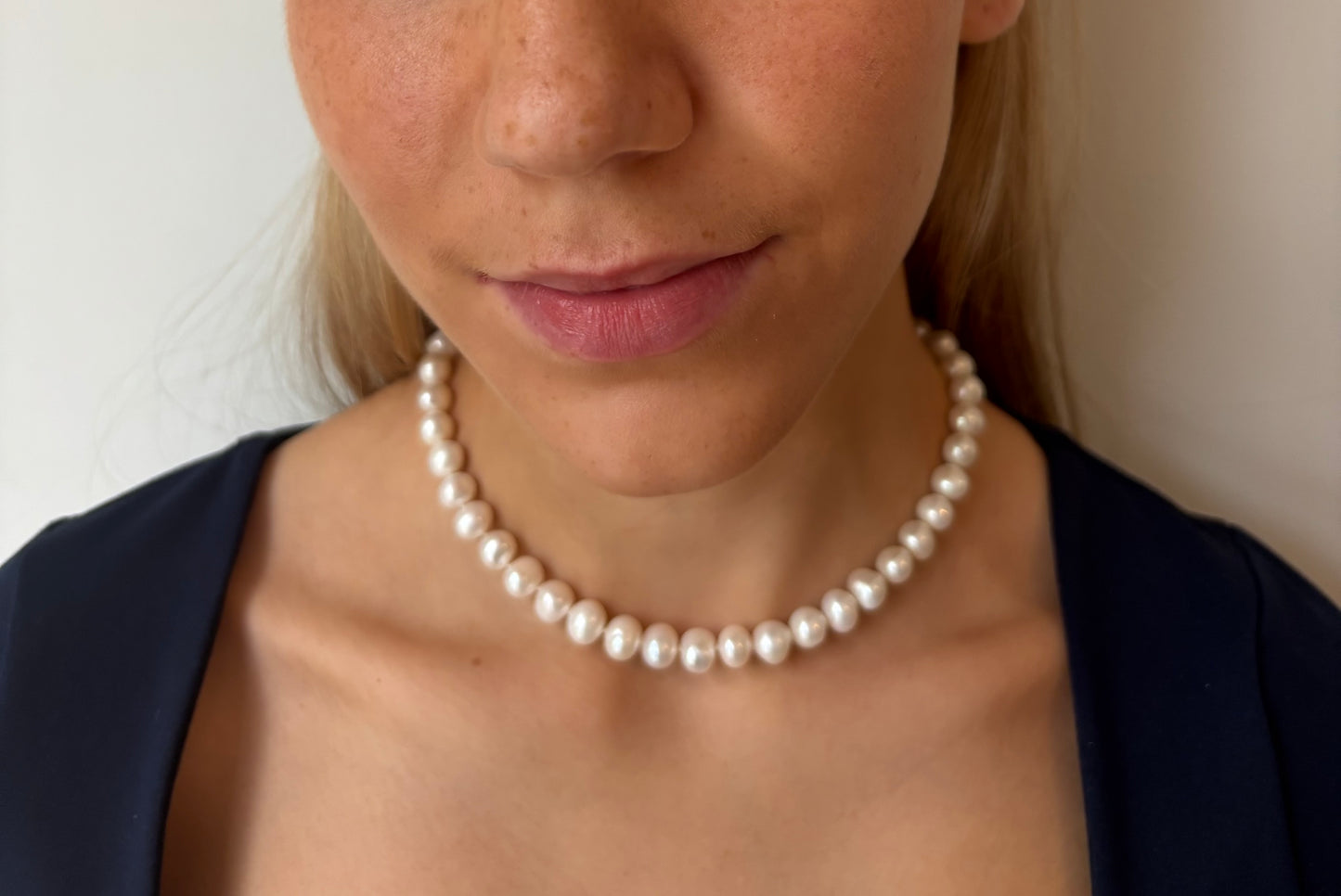 AA Freshwater Pearl Necklace with a Sterling Silver Clapse