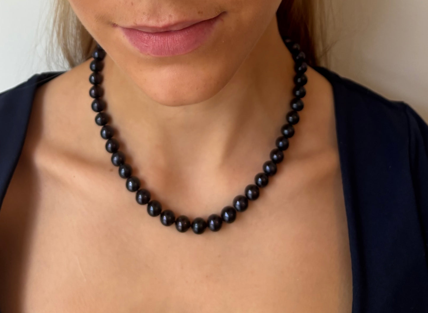 AA+ Freshwater Pearls Sterling Silver Necklace with Sterling Silver Clapse